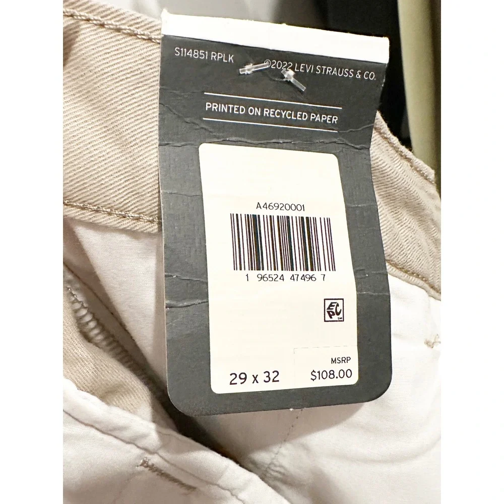 NWT Levi's HR Pleated Trouser in Cobblestone Size 29x32